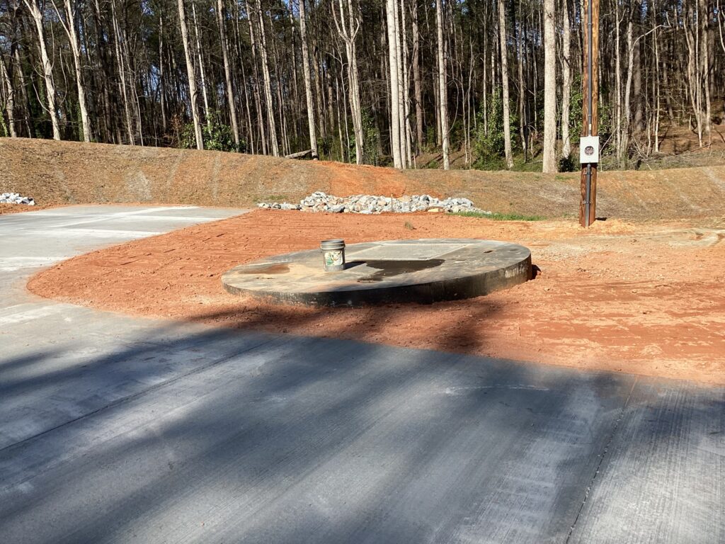 24gdh manhole complete